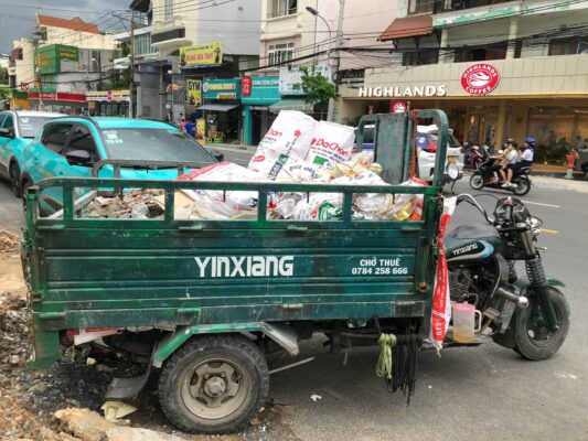 Thuê xe ba gác dọn đổ rác giá rẻ Tân Bình