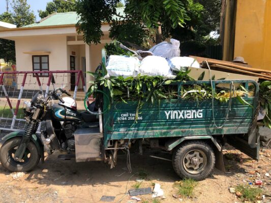 dịch vụ xe ba gác dọn chở rác sân vườn tại Tân Bình