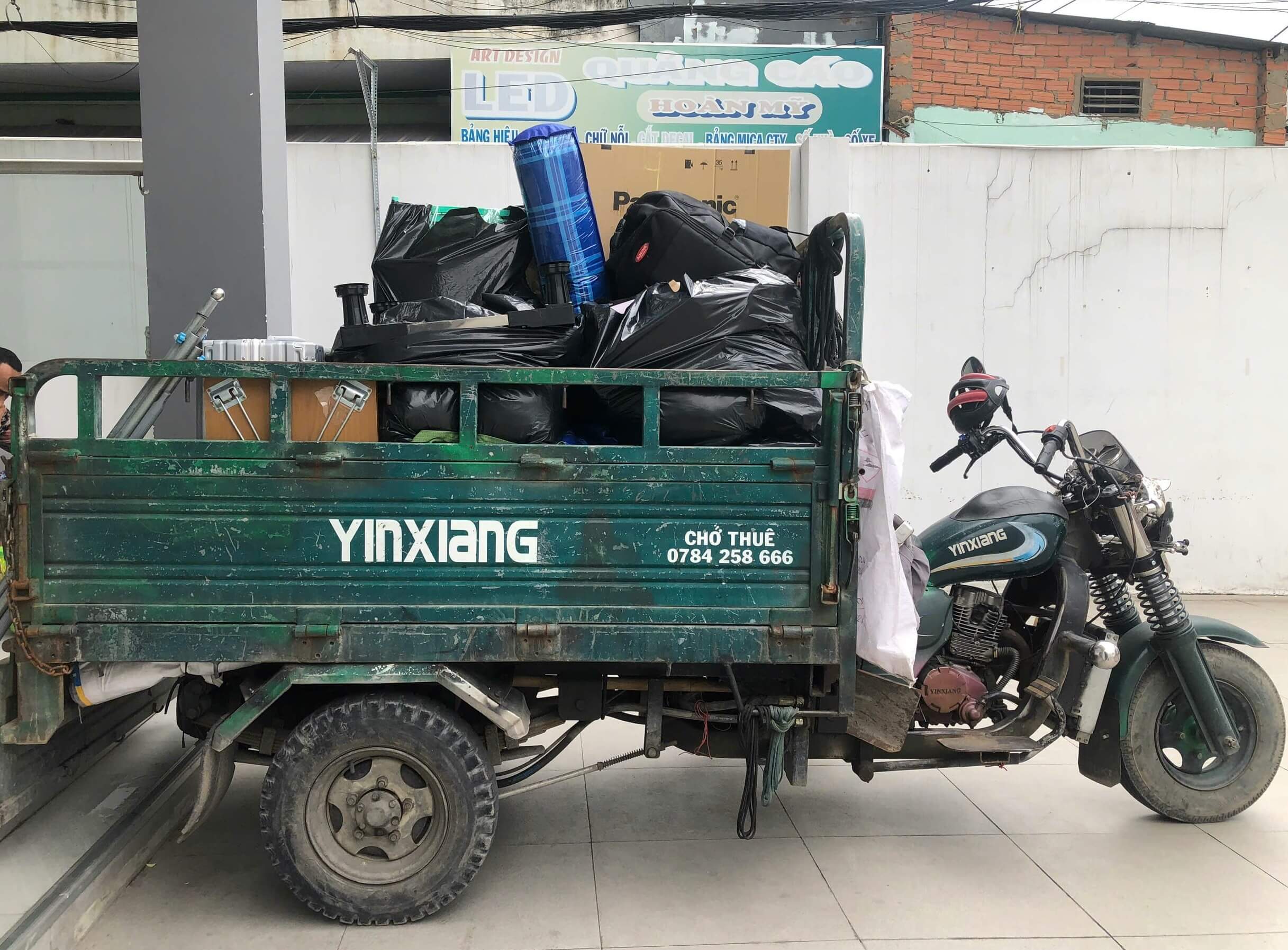 Dịch vụ đổ rác áo quần cũ bỏ đi tại Tân Bình