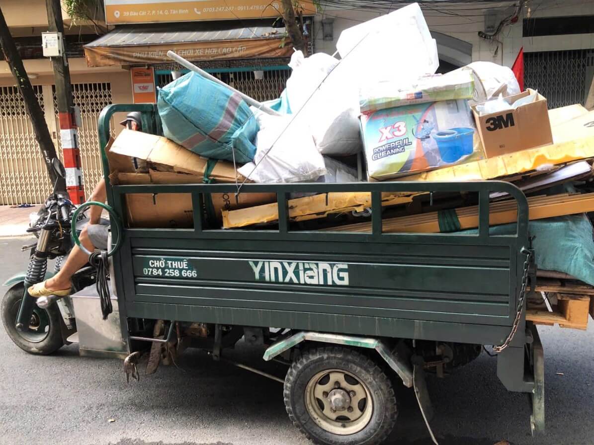 Thuê xe đổ rác dọn nhà Tân Bình bằng xe ba gác